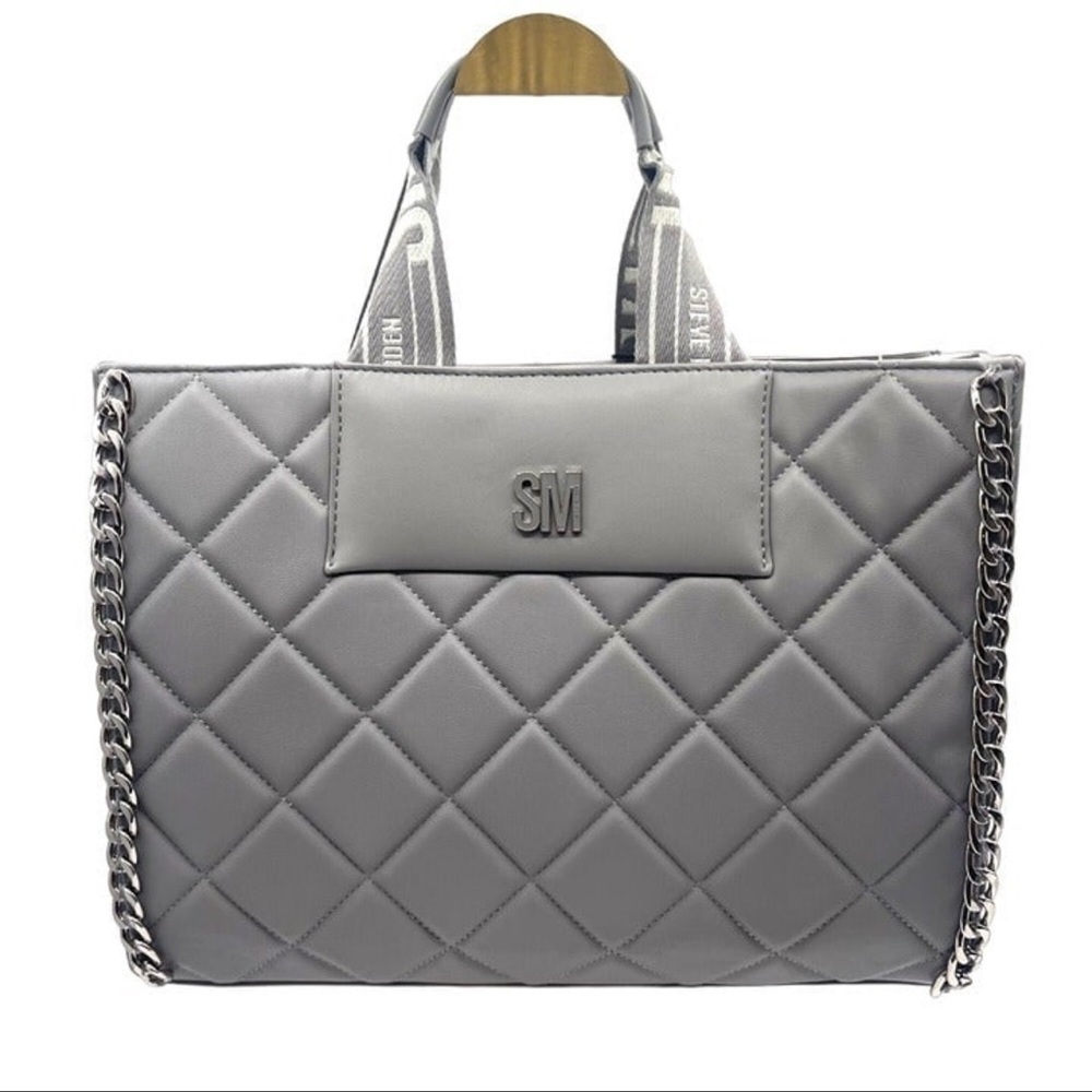 🖤🖤NWT-STEVE MADDEN Gray Faux Leather
Quilted Large Shoulder Bag🖤🖤